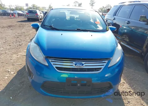 2013 Ford Fiesta Se z USA, uszkodzony, nr VIN 3FADP4BJ8DM214219